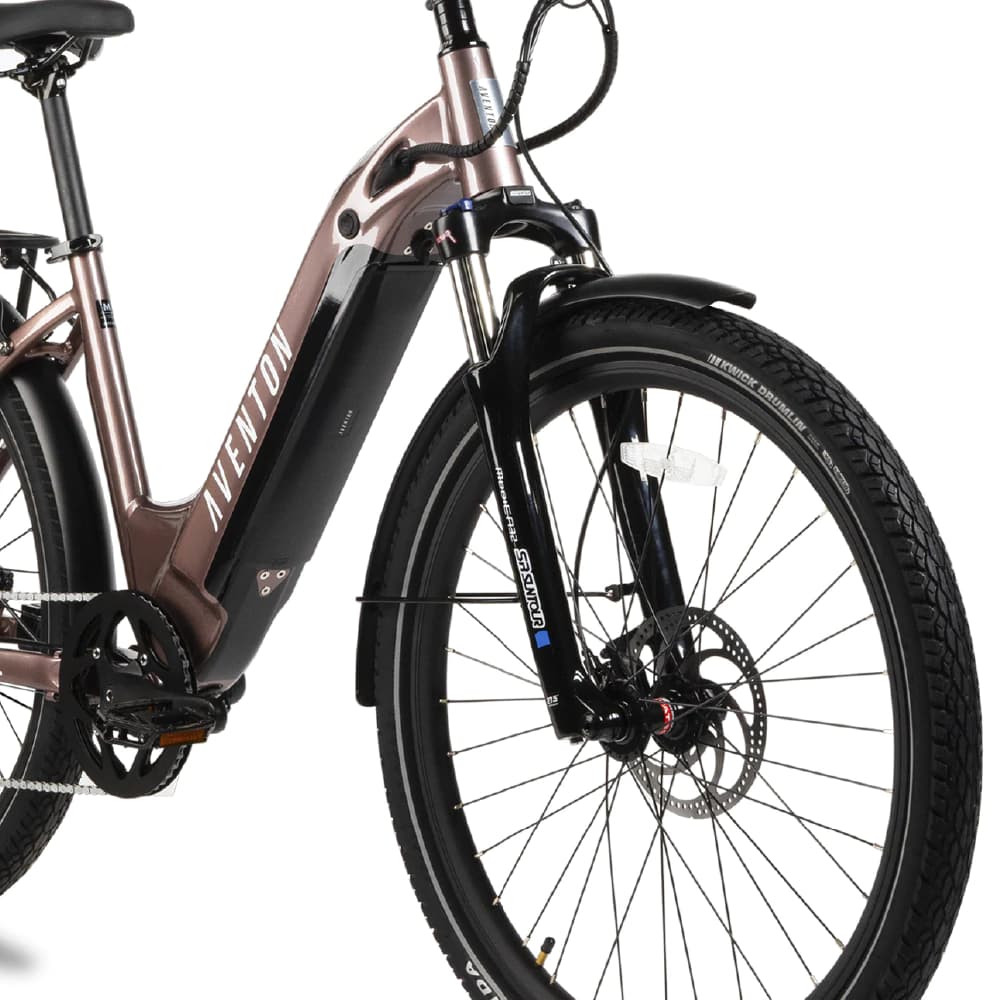 AVENTON Level Step-Through